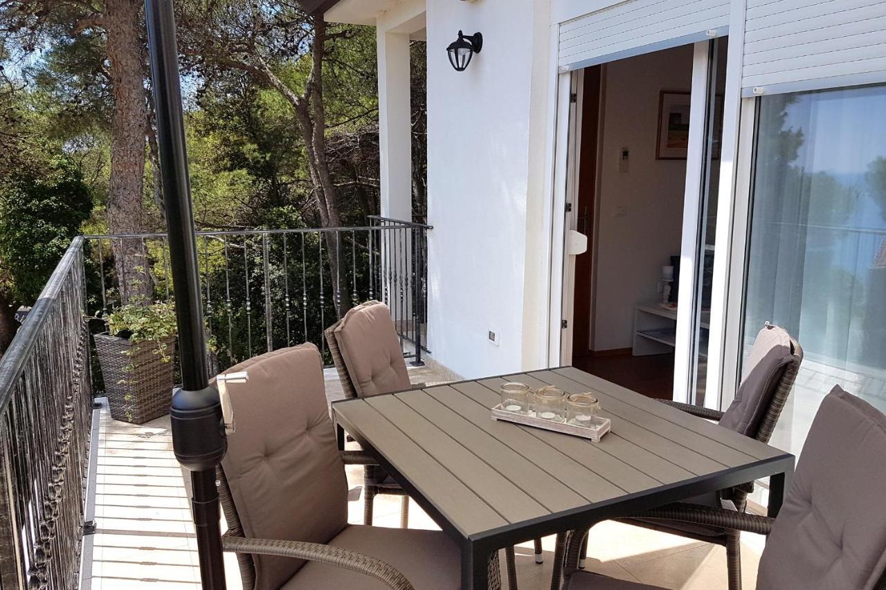 Apartments By The Sea Rovinj - 3373 Екстериор снимка