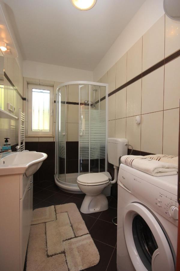 Apartments By The Sea Rovinj - 3373 Екстериор снимка